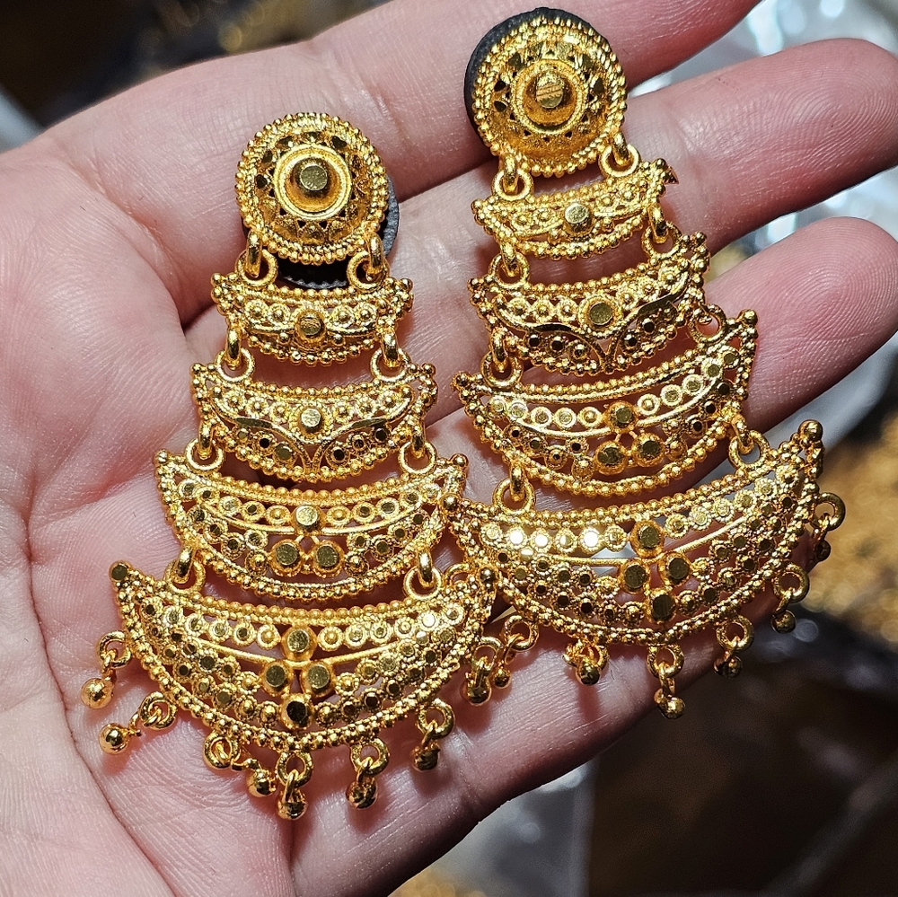 Brand new Bollywood Indian Pakistani earrings